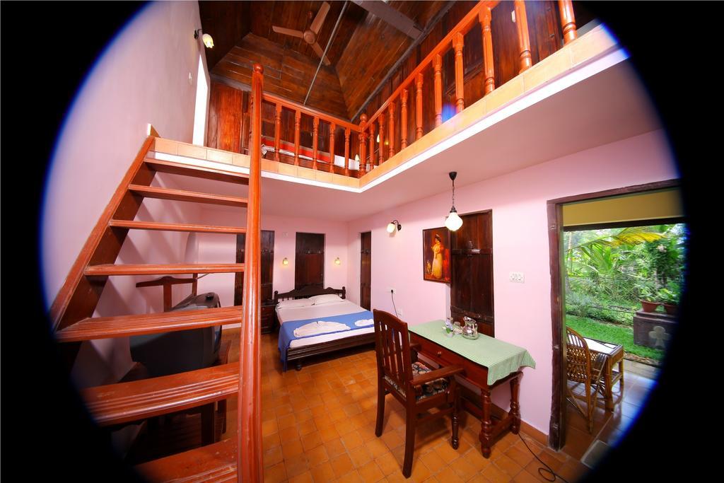 Athreya Ayureveda Centre Hotel Котаям Стая снимка
