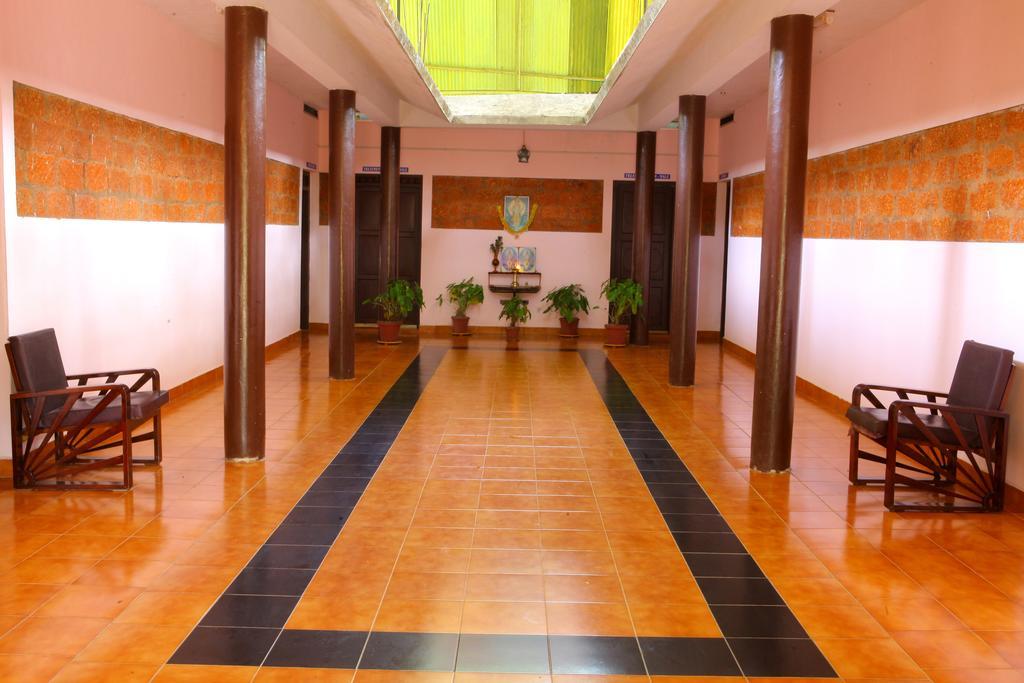 Athreya Ayureveda Centre Hotel Котаям Екстериор снимка