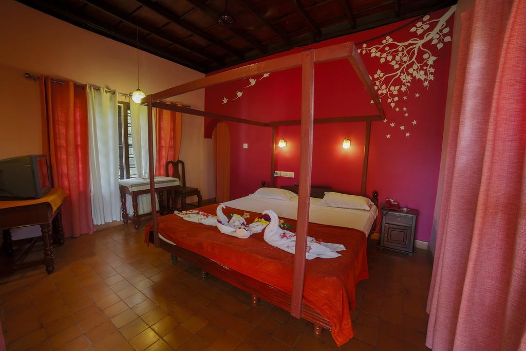 Athreya Ayureveda Centre Hotel Котаям Екстериор снимка